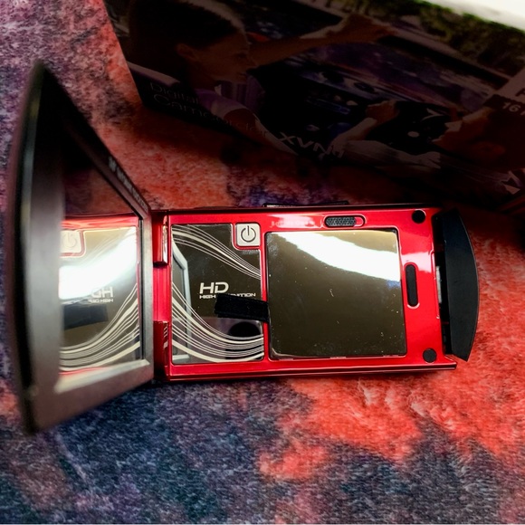 💜 Red Vivitar Full HD Camcorder NWOT - Picture 14 of 15